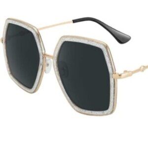 OVERSIZED FASHION SUNGLASSES